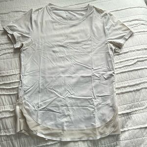 Athleta XS Tshirt